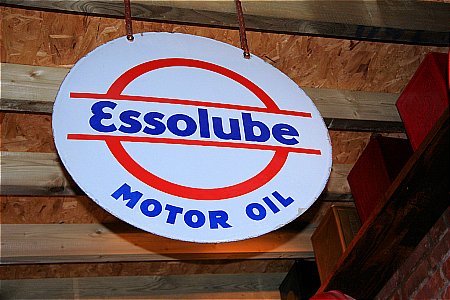 ESSOLUBE MOTOR OIL - click to enlarge